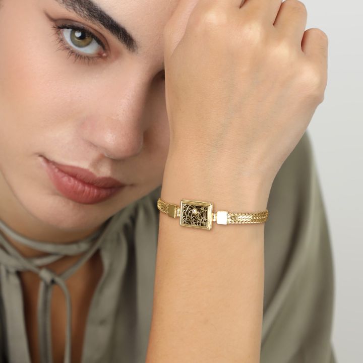 Beliebte Erinnerungen Silhouette Armband mit Kartenanhänger [750er Gold Vermeil]