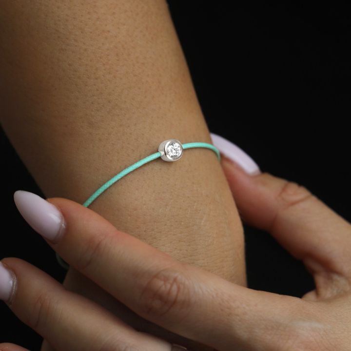 Scarlet Diamond Bracelet - Green Cord [Sterling Silver]