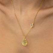 Geliebter Ort Gravierte Kartenkette mit Nano-Bibel [750er Gold Vermeil]