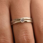 Carina Ring. Small Circle Hammered [Sterling Silver]