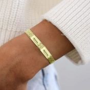 Emma Herringbone Name Bracelet [18K Gold Vermeil]