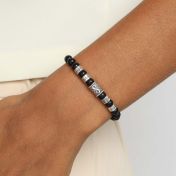 Zwarte Onyx Infinity Vrouwen Armband met Naam [Sterling Zilver]