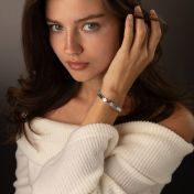 Mia Silhouette Tennis Armband mit Diamanten und Gravur [Sterlingsilber]