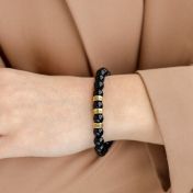 Armband aus glänzendem Onyx mit Gravur für Damen [750er vergoldet]