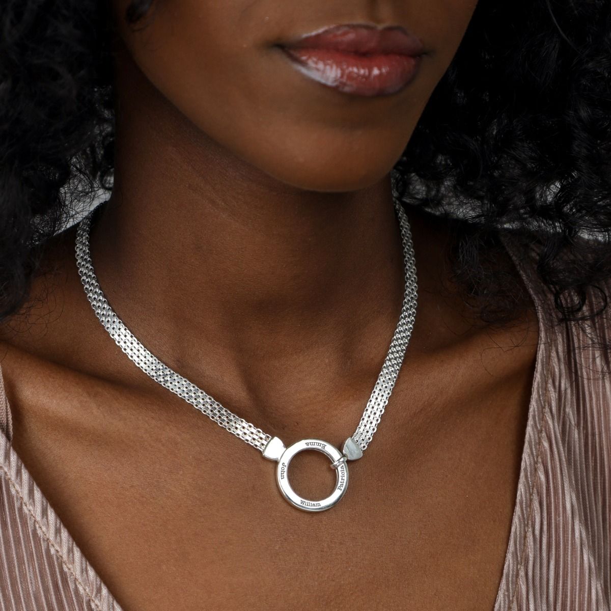Helena Big Circle Milanese Chain Name Necklace [Sterling Silver]