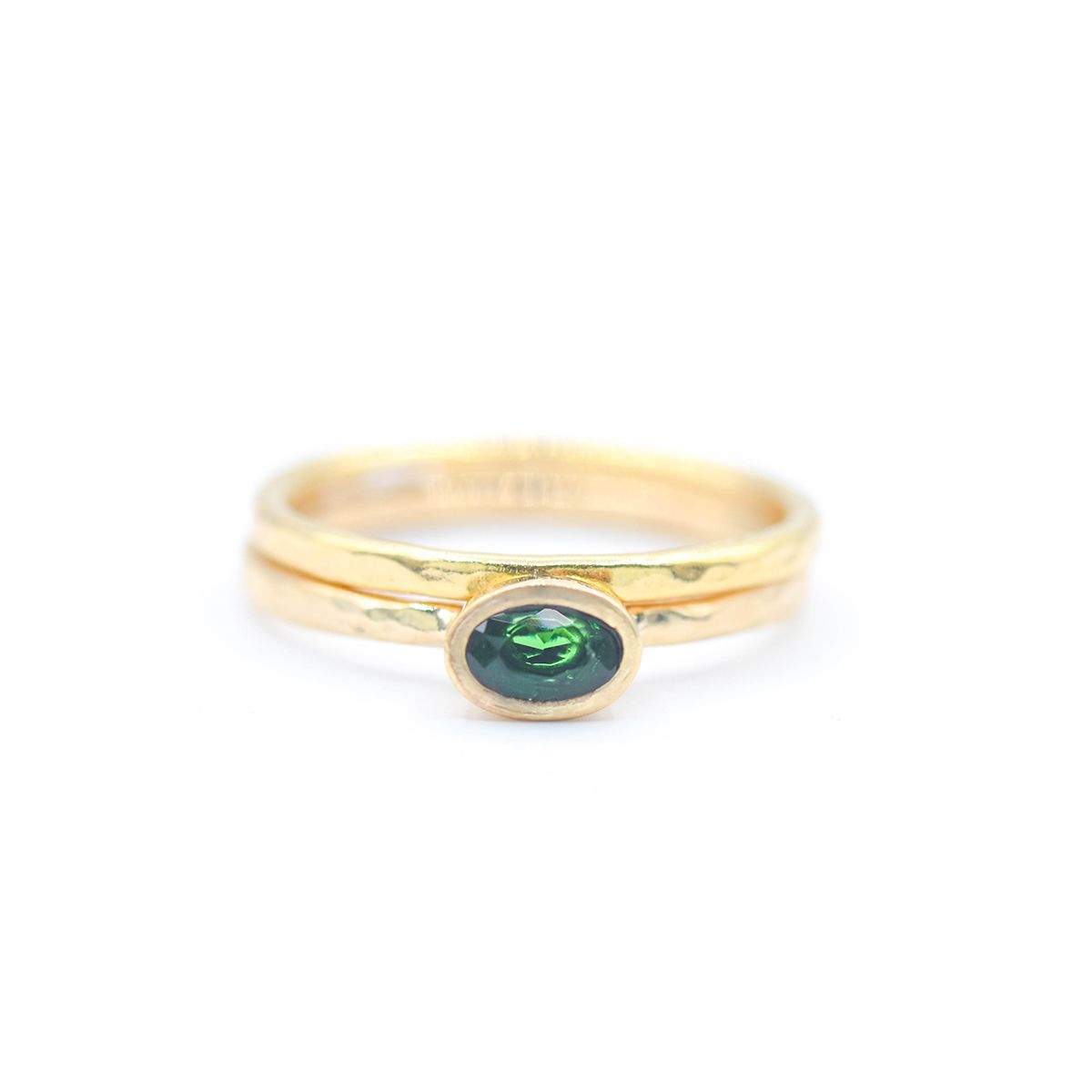Bague Carina Martelée. Pierre Ovale Horizontale [Plaqué Or 18ct]