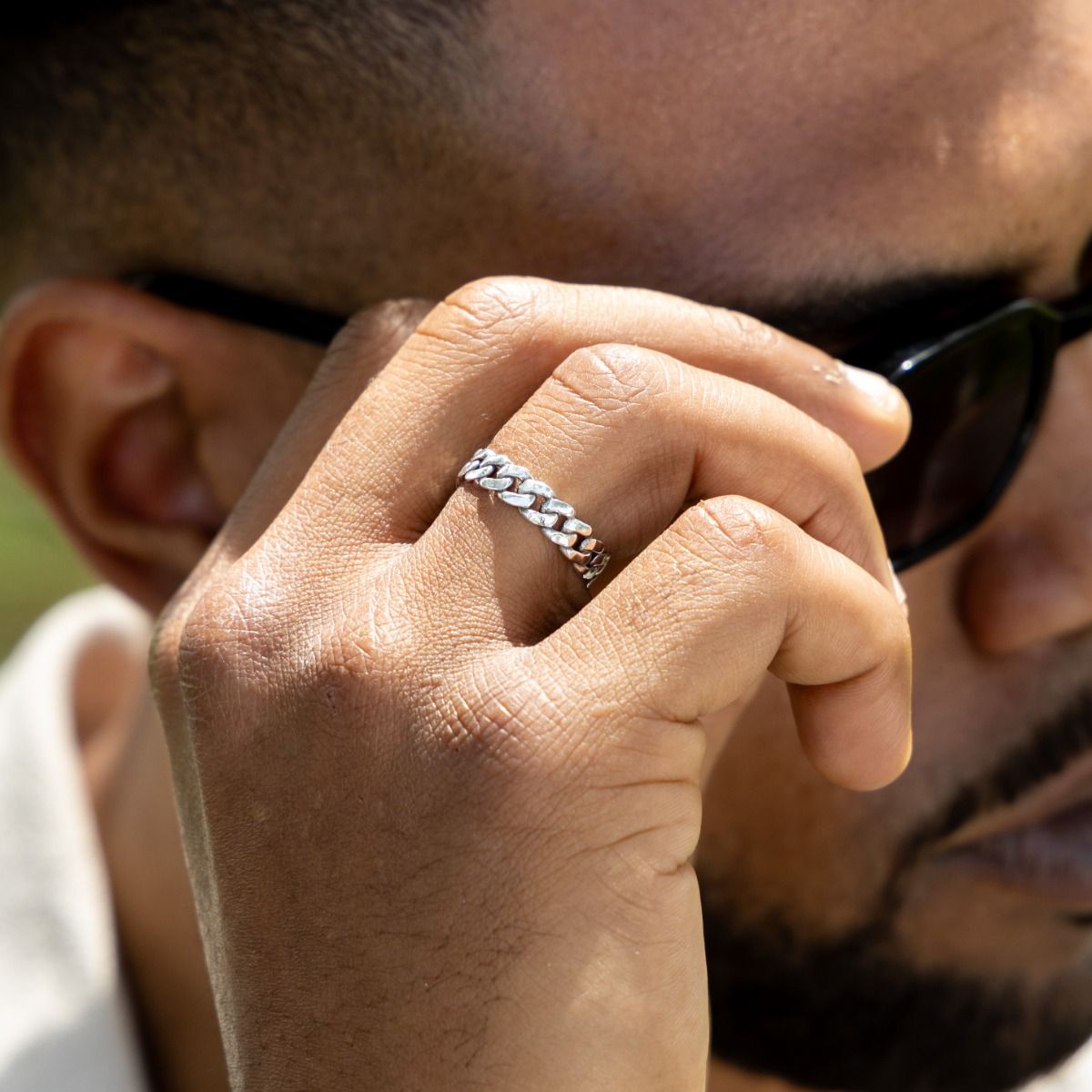 指輪・リング Silver / Brass Tablet Bar & Cuban Chain Ring For Men & Women Cuban Chain Ring for Men in Silver - Men's Rings by Talisa