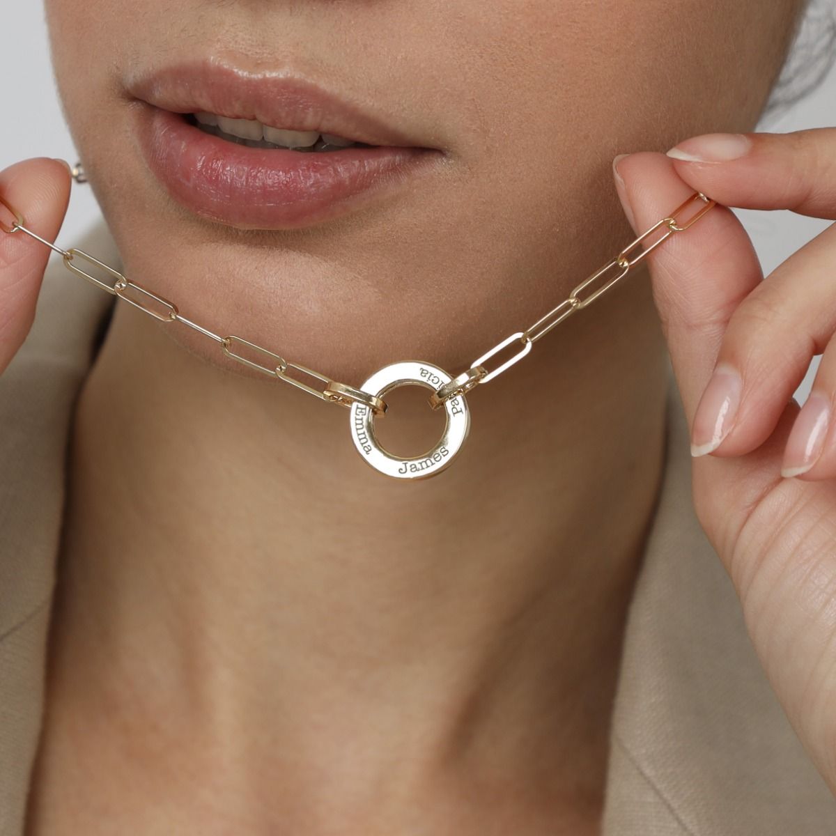 Family Circle Link Chain Name Necklace [18K Gold Vermeil]
