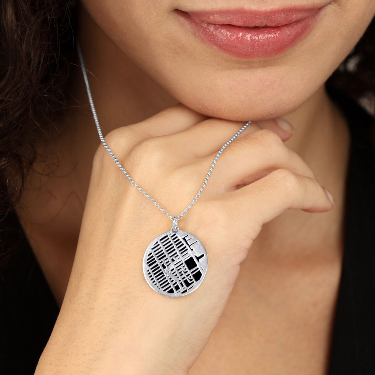 Precious Spot Silhouette Map Necklace [Sterling Silver]