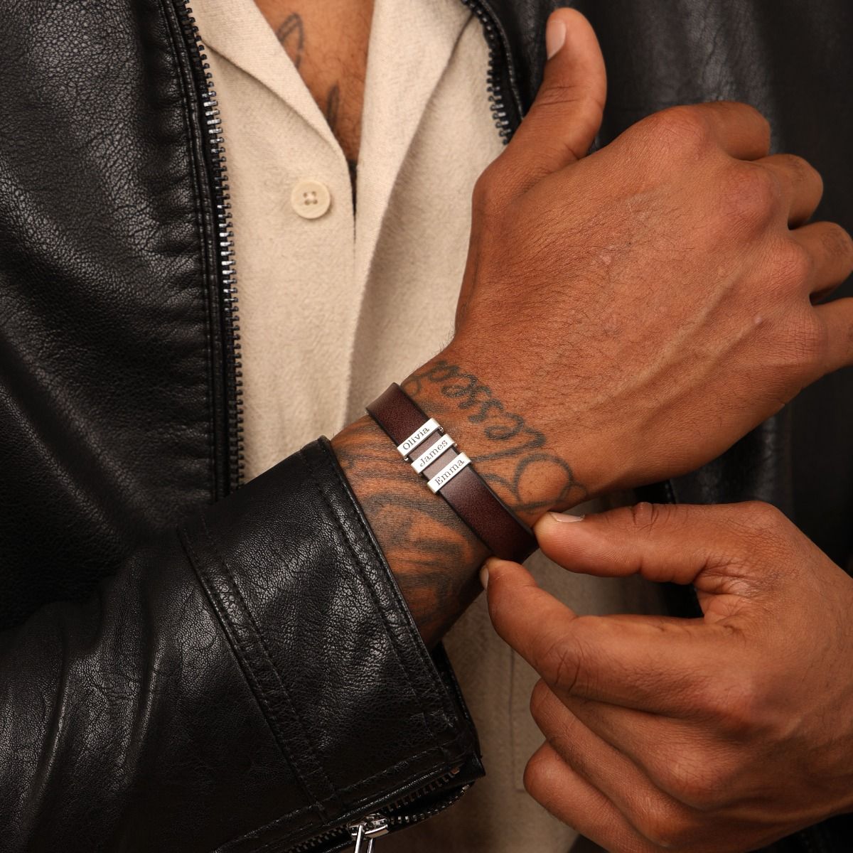 Wanderer's Journey Men Name Bracelet - Dark Brown Leather