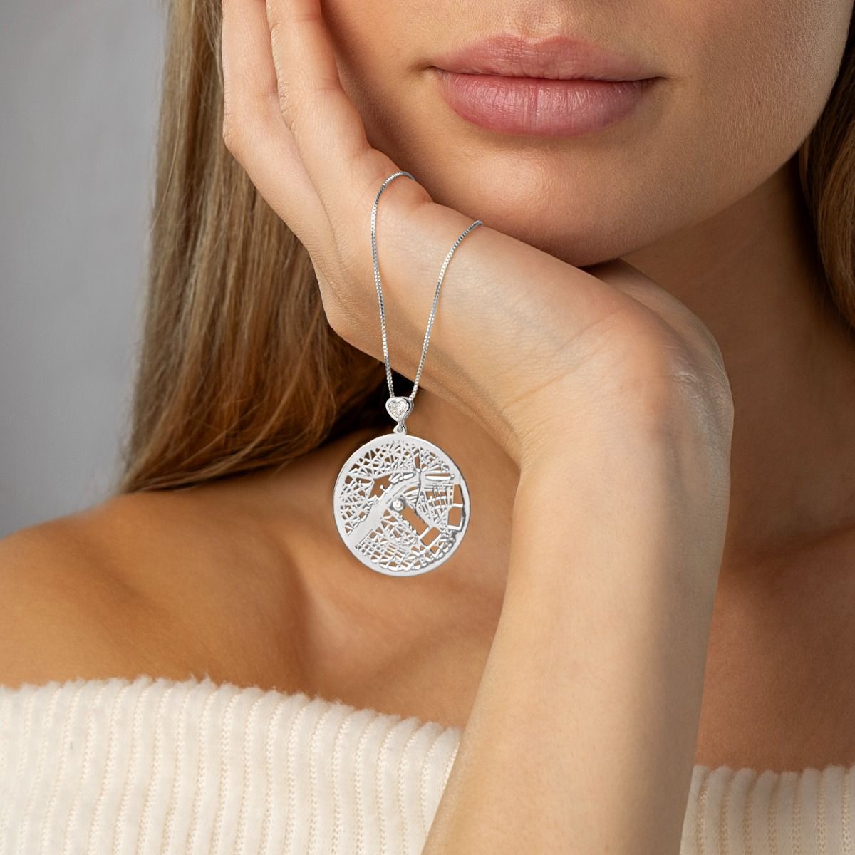 Talisa Map Necklace with Heart Diamond [Sterling Silver]