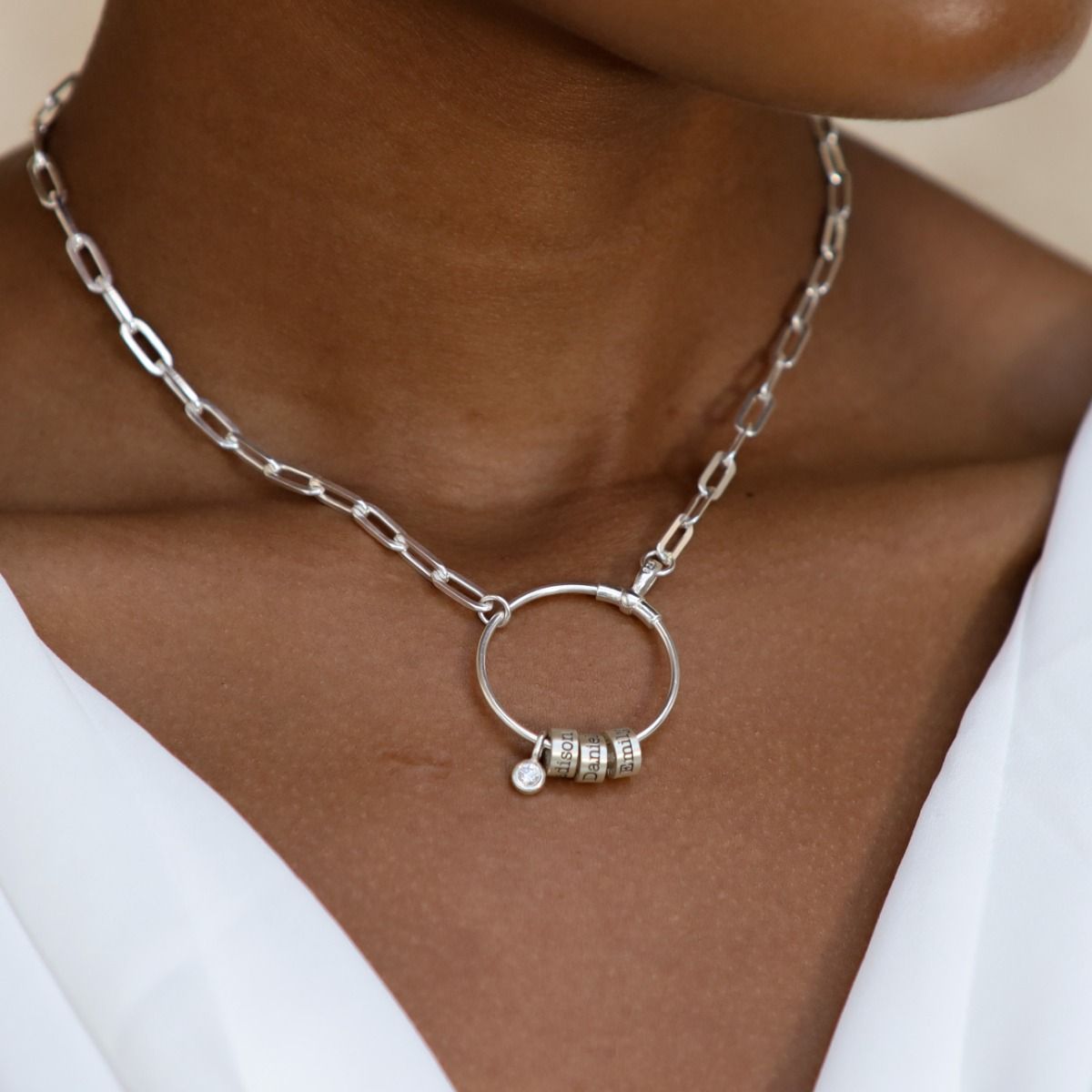 Arya Cirkel Naam Ketting met Diamant [Sterling Zilver]