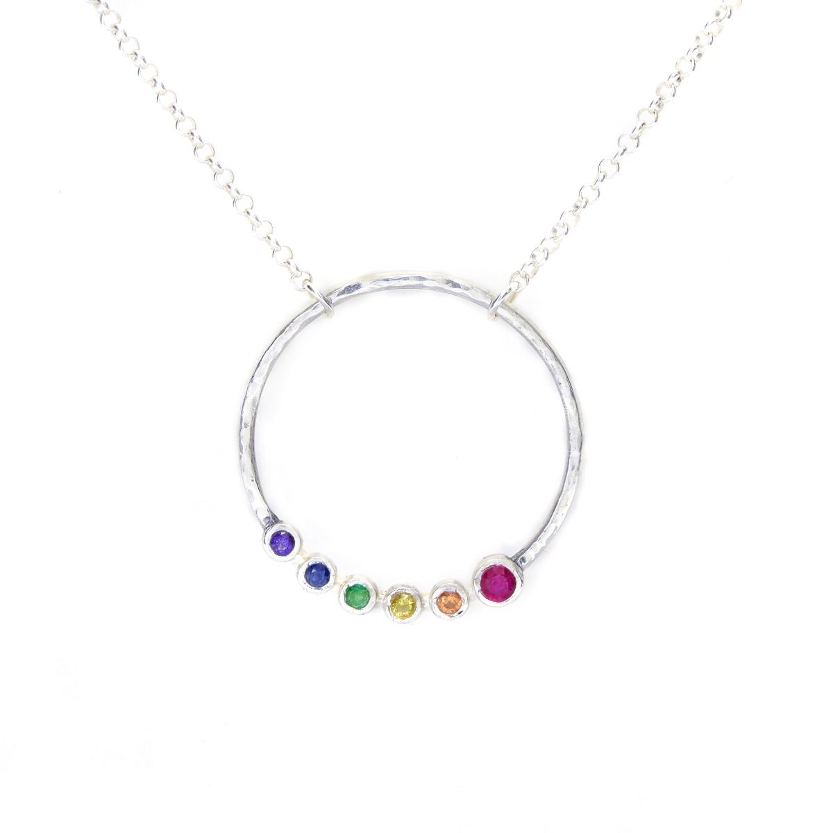 Collar Arcoíris Amor de Padres con Efecto Martillado [Plata de Ley]