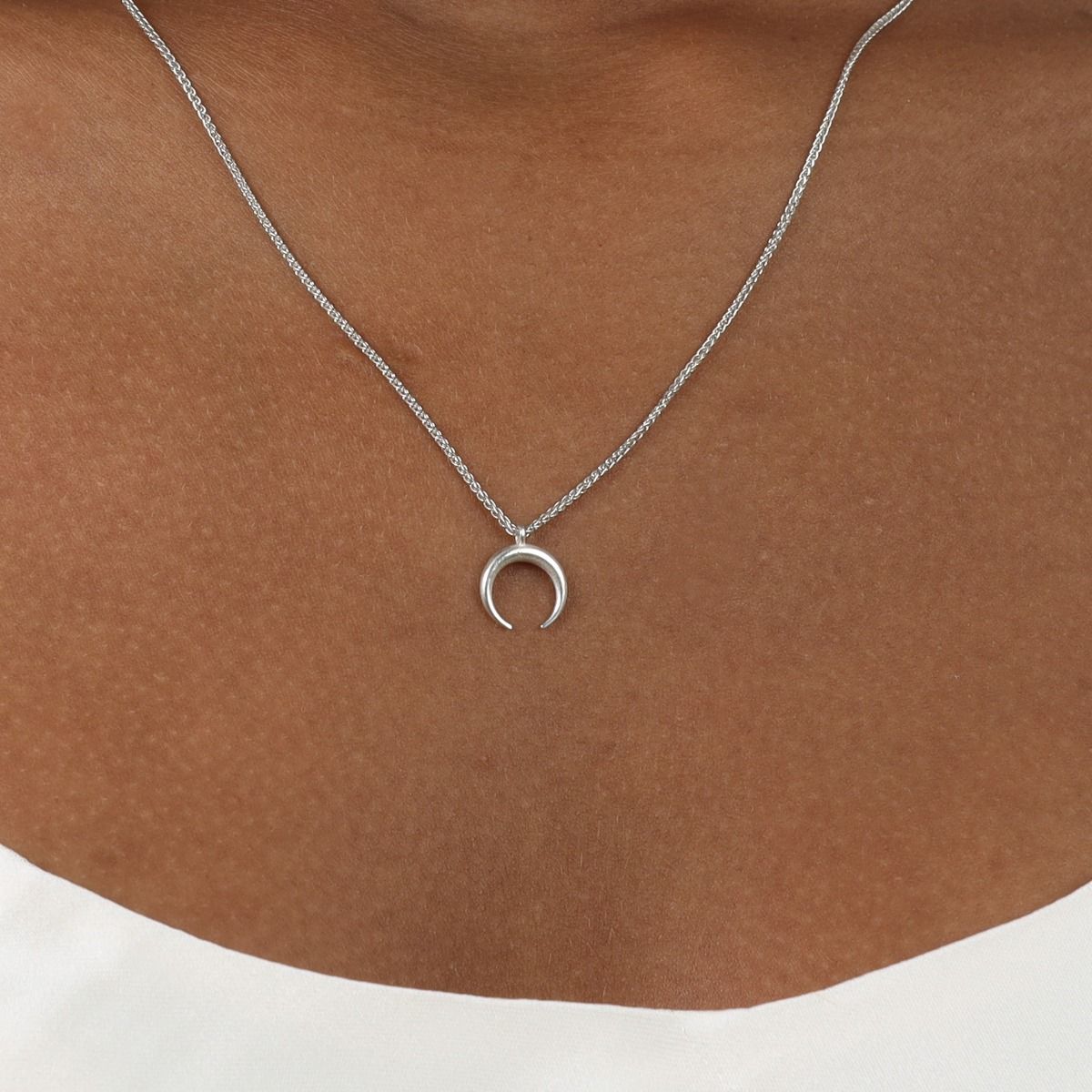 Geluksbrenger Dubbele Hoorn Ketting [Sterling Zilver]