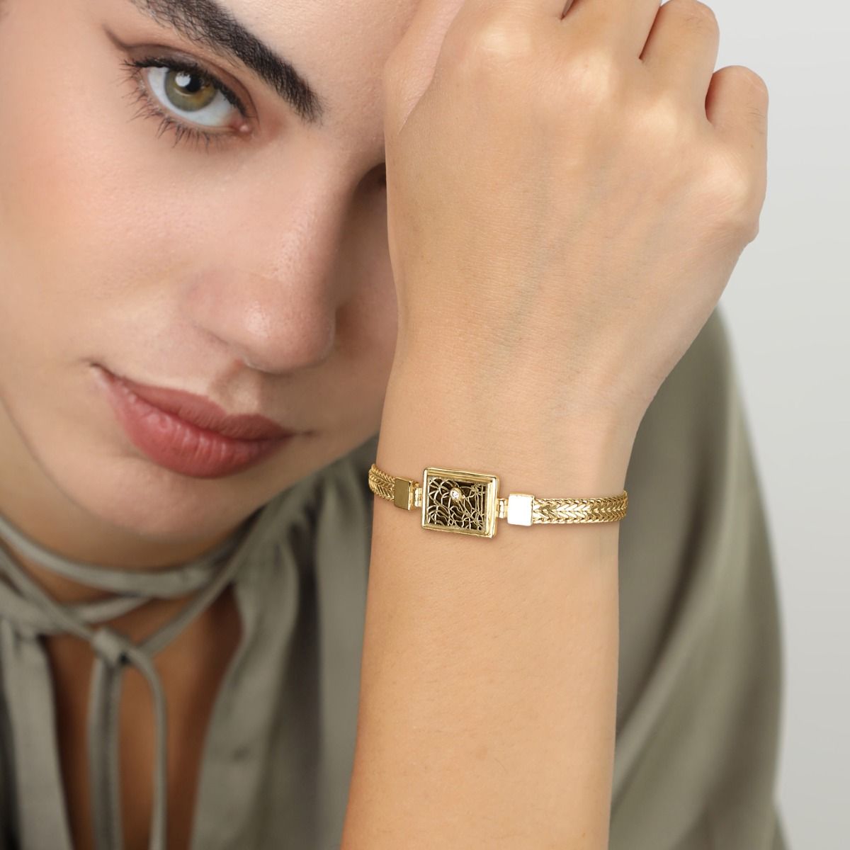 Beliebte Erinnerungen Silhouette Armband mit Kartenanhänger [750er Gold Vermeil]