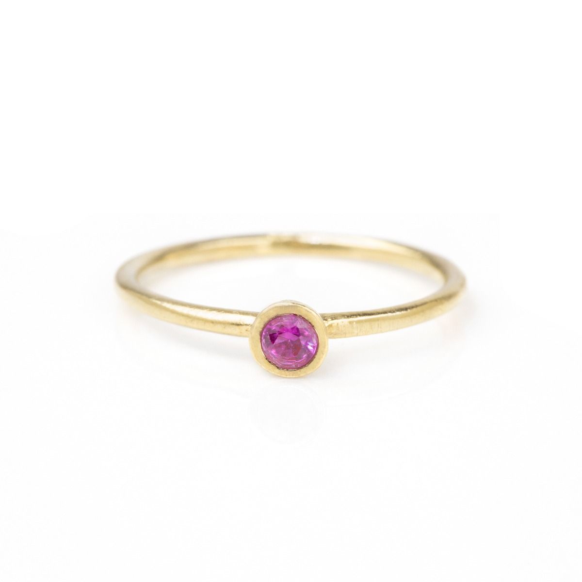 Anillo Carina con Piedra de Nacimiento pequeña y redonda [Oro Vermeil de 18K]