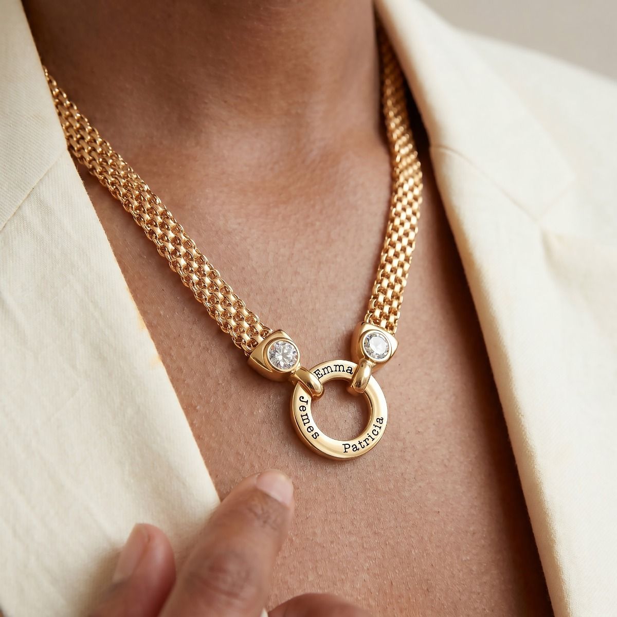 Family Circle Milanese Chain Name Necklace with Diamonds [18K Gold Plated]