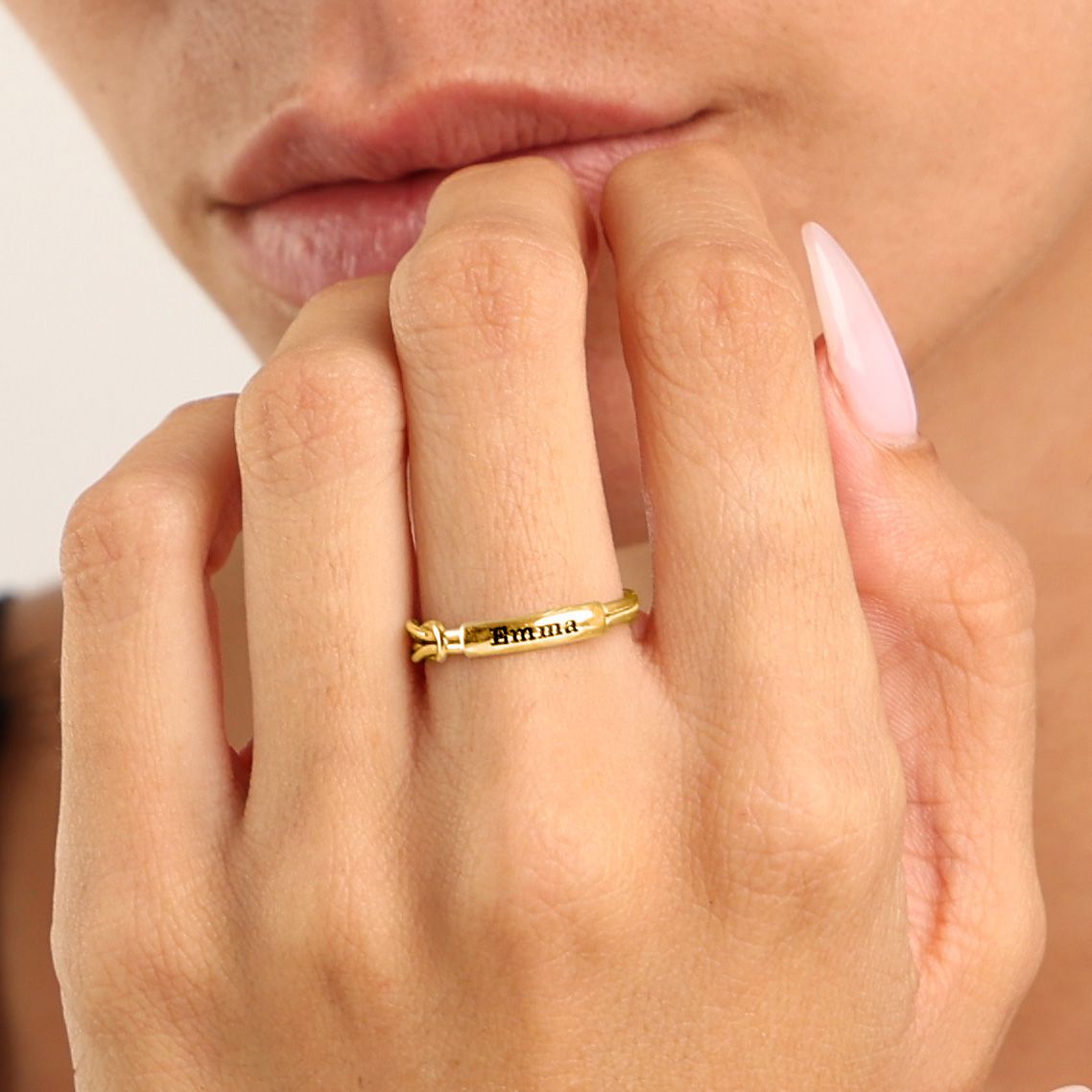 Herzensbindungen Ring mit Gravur [750er vergoldet]