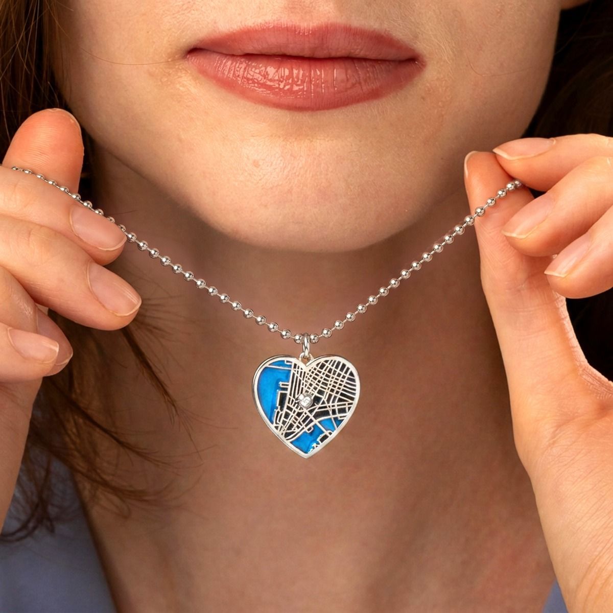 Collier Liens du Cœur Carte Silhouette Aqua
