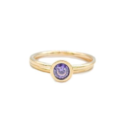 Gehamerde Carina Ring. Grote Cirkel [18K Goud Verguld]