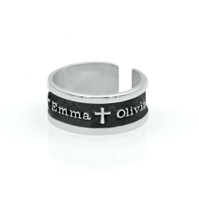 Anillo Cruz con Nombres para Hombres - Plata de Ley