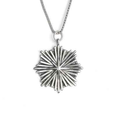 Collana con Medaglione a forma di Stella Polare con Nome [Argento 925]