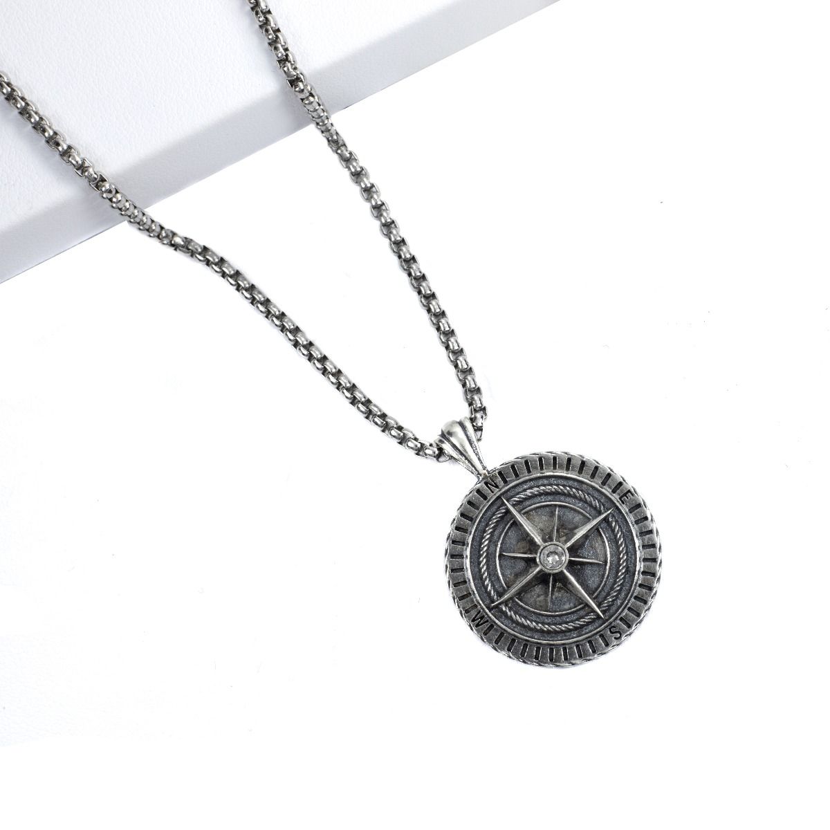 Men's Compass Necklace - Custom Name 