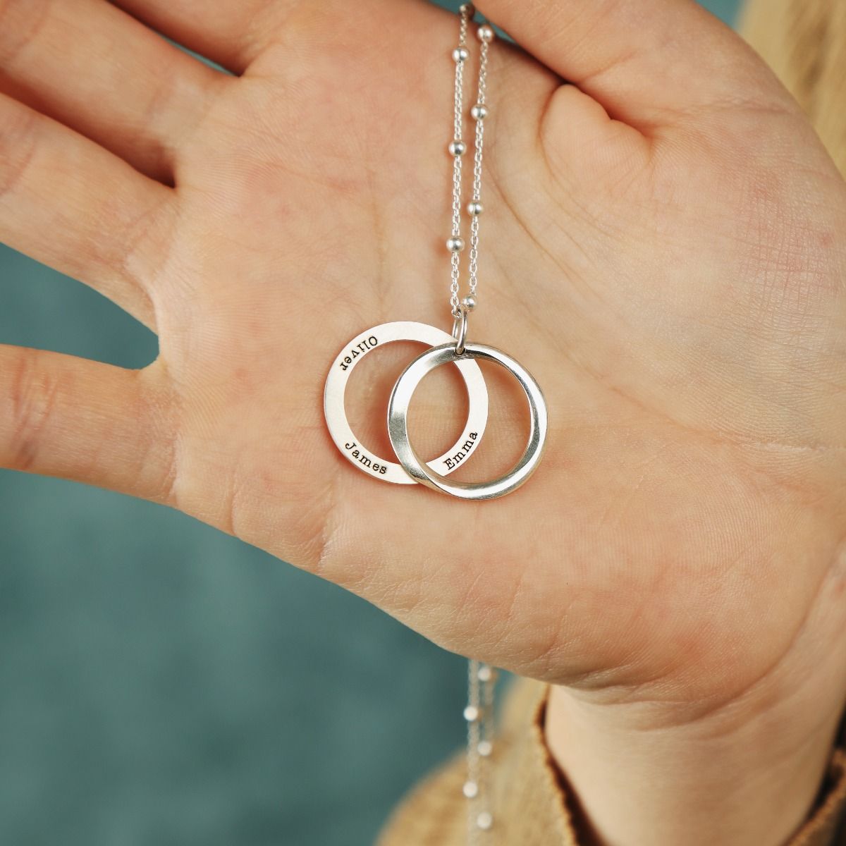 Engraved top message necklace