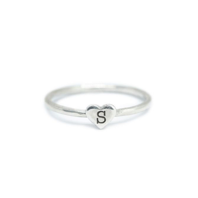 Gentle Heart Initial Ring [Sterling Silver]