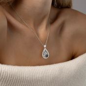  Cherished Spot Silhouette Map Necklace with Heart Diamond [14 Karat White Gold]