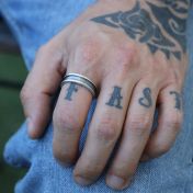 Klassischer Namensring für Herren - Sterlingsilber