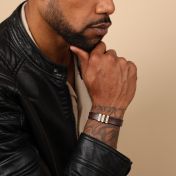 Wandelaar's Reis Mannen Naam Armband - Donker Bruin Leer [18K Goud Verguld]