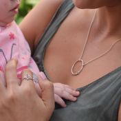 Moedersliefde Geboortesteen Ketting [Sterling Zilver]