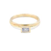 Bague Carina. Baguette Horizontale [Plaqué Or 18ct]