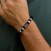 Schwarzes Kreuz Herrenarmband aus Onyx mit Gravur