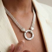 Family Circle Milanese Chain Name Necklace with Diamonds [Silver]