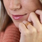 Anillo de Piedras de Nacimiento Raíces Familiares [Oro Vermeil de 18K]