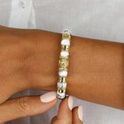 Family Tree Women Name Bracelet With Howlite Stones [18K Gold Plated]