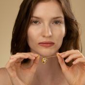 Infinity Flower Name Necklace with 1Ct Diamond [18K Gold Plated]