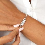 Pulsera de Cadena de Eslabones con Barra Hexagonal Grabada [Plata de Ley]