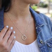 Collar con Nombre Momento Apropiado [Plata de Ley]