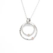 Collar de Piedras de Nacimiento Aros de Amor [Efecto Martillado - Plata de Ley]