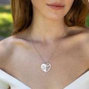 Herzensbindungen Silhouette Kette mit Kartenanhänger [Sterlingsilber]