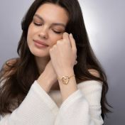 Herzensbindungen Armband mit Gravur und Diamanten [750er Gold Vermeil]