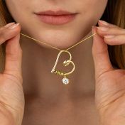 Herzensbindungen Halskette mit Gravur und einem 1,0 Kt Diamanten [750er vergoldet]