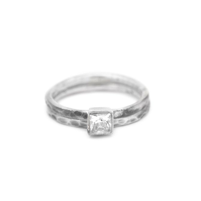 Carina Ring. Square Hammered [Sterling Silver]