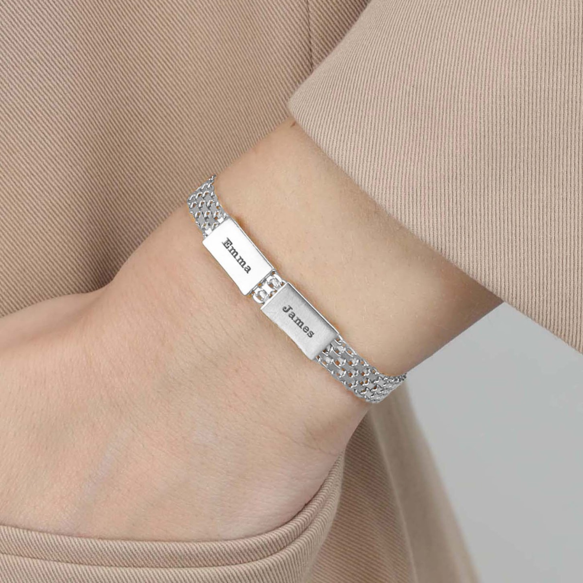 Image of Emma Herringbone Name Bracelet [Sterling Silver]  AN R SRR 