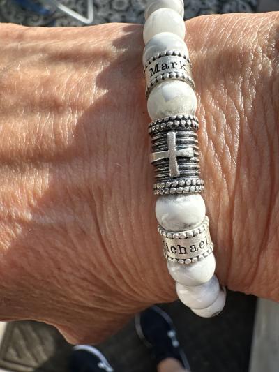 Bracelet Howlite Prénom avec Croix pour Femme [Argent 925]