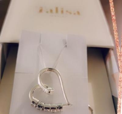 Ties of the Heart Name Necklace [Silver]