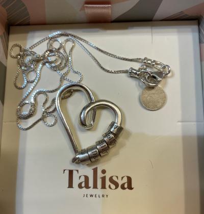 Ties of the Heart Name Necklace [Silver]